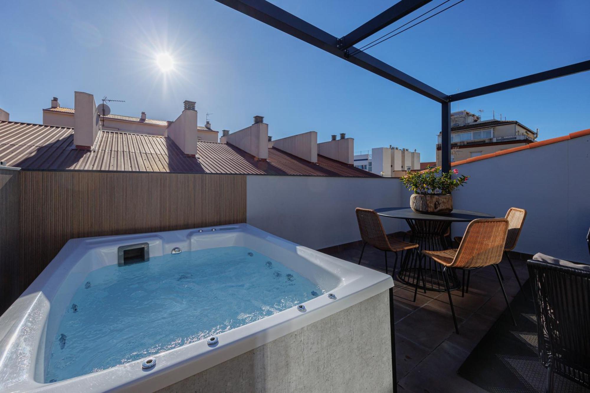 מונטגאט Atico Duplex Playa Area Barcelona Con Spa Exterior מראה חיצוני תמונה