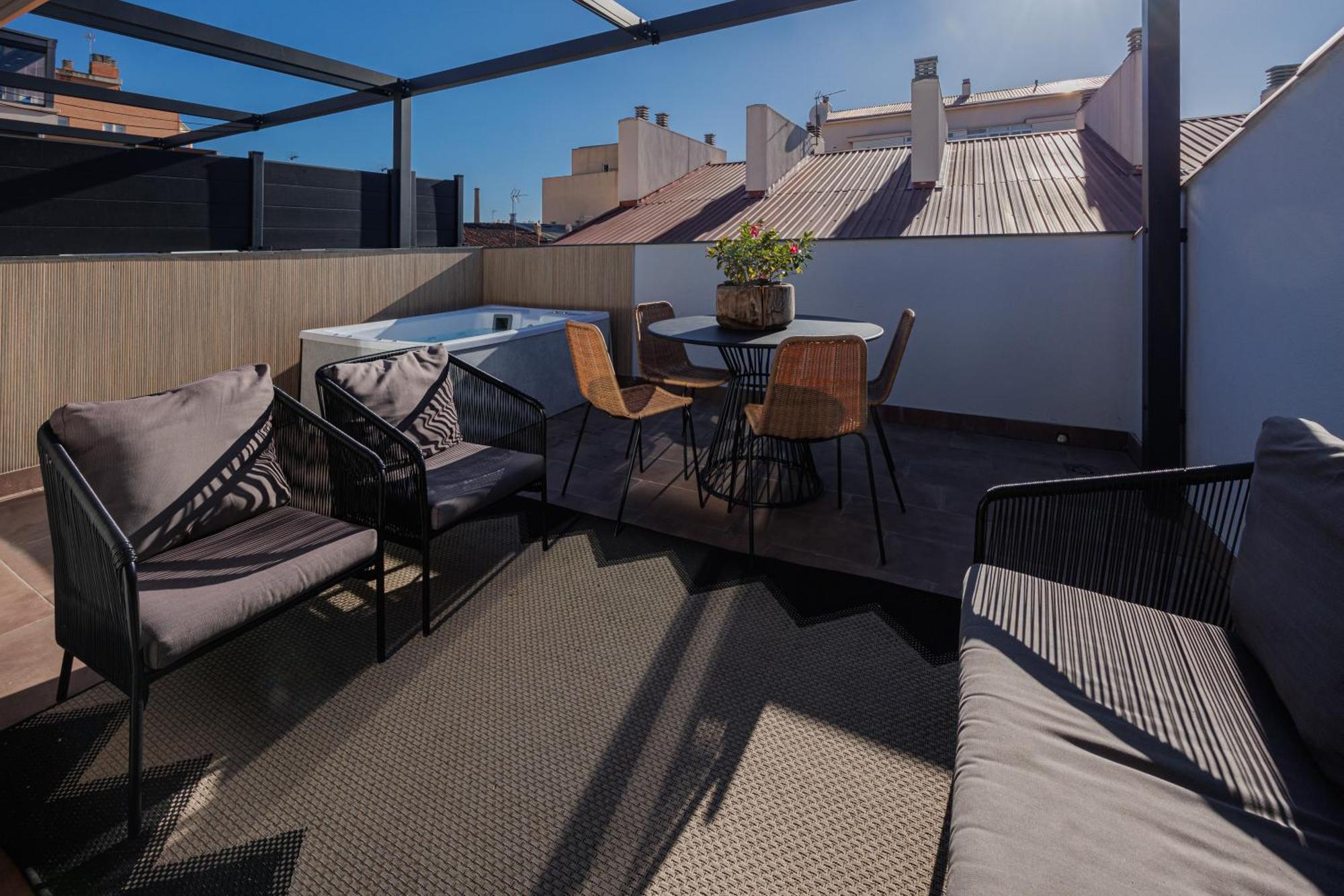 מונטגאט Atico Duplex Playa Area Barcelona Con Spa Exterior מראה חיצוני תמונה