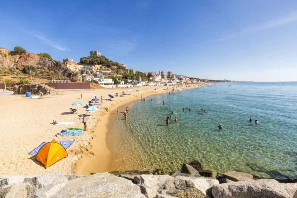 מונטגאט Atico Duplex Playa Area Barcelona Con Spa Exterior מראה חיצוני תמונה